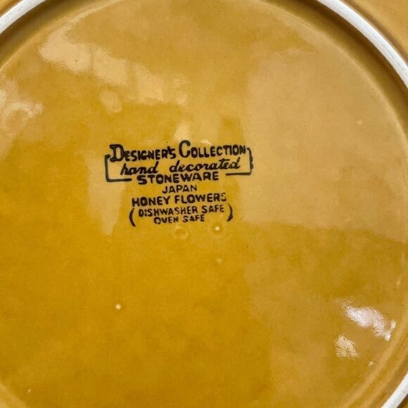 Vintage stoneware plates - Picture 5 of 6